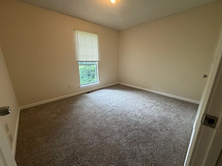 91 Bailey Dr — Photo 8