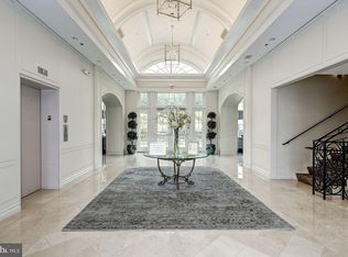 8121 River Rd UNIT 414, Bethesda, MD 20817