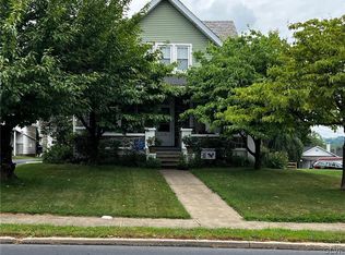 719 Main St, Tatamy, PA 18085