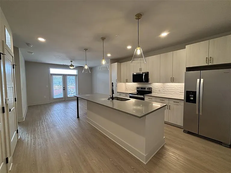 District on the Etowah Apartments — Photo 761