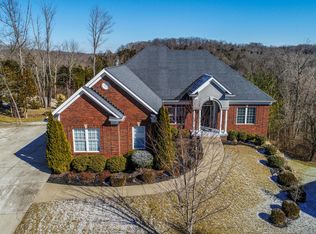 8709 Fairmount Ridge Ct, Louisville, KY 40291