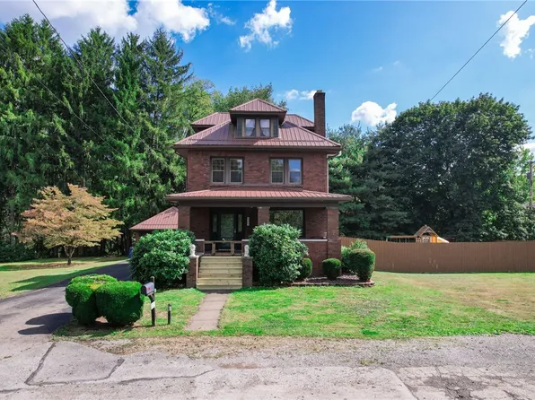 323 Morrison Ave, Ellwood City, PA 16117