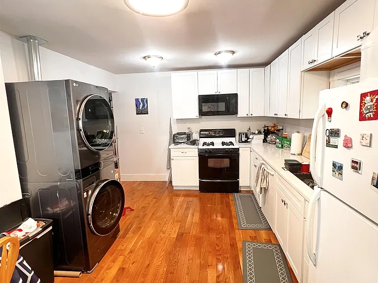 30 Charnwood Rd #1 — Photo 2