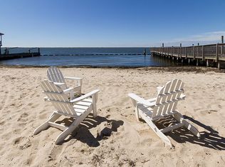 803 Anthony Dr, Lindenhurst, NY 11757