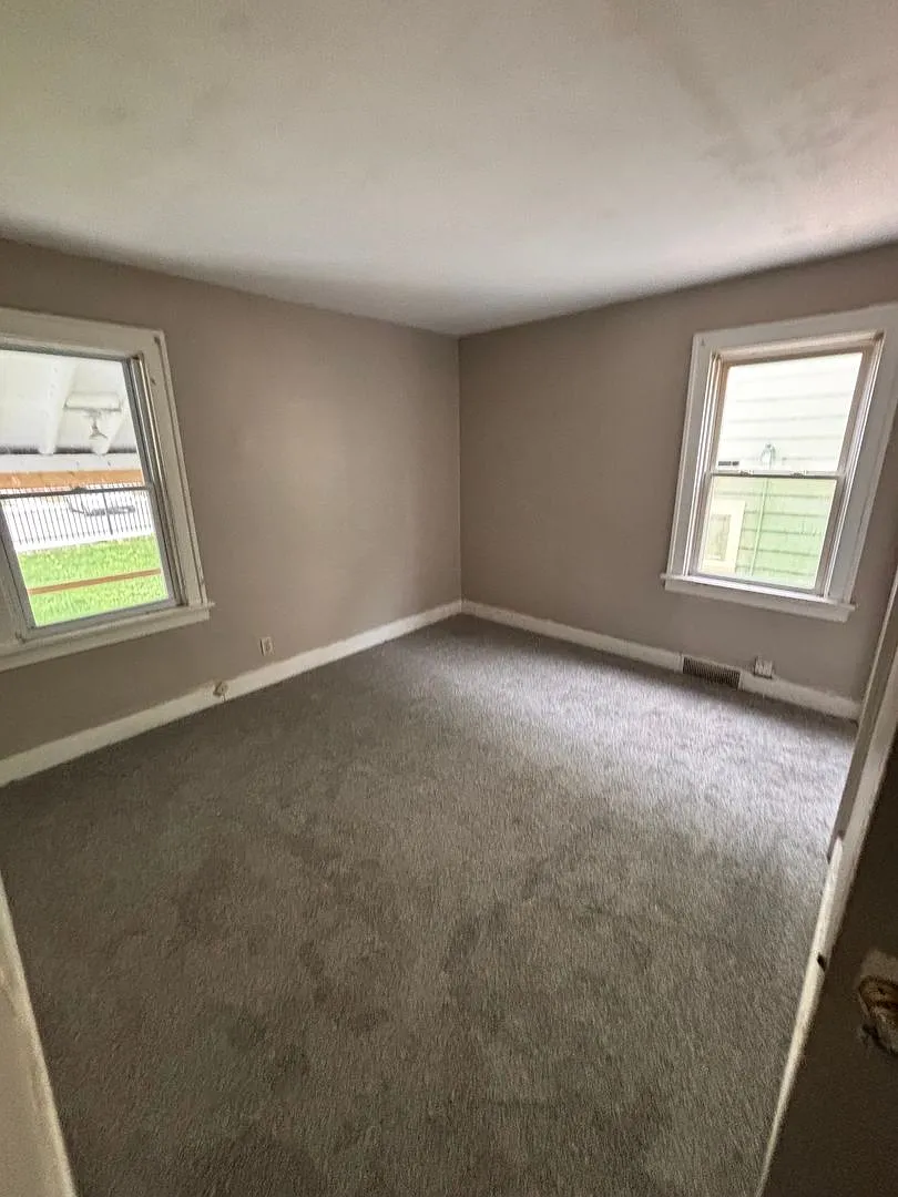 29 Avery Ave — Photo 4