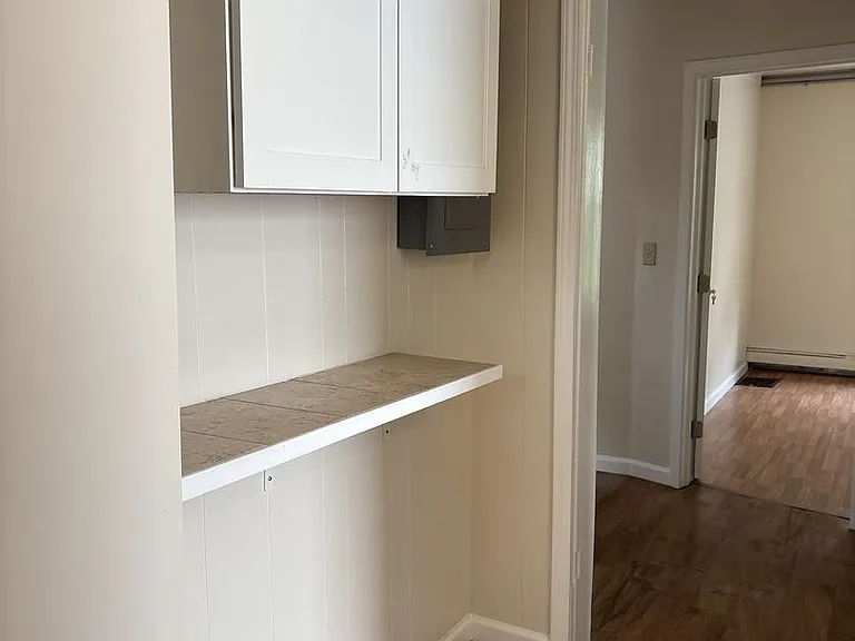 332 Stewart St — Photo 3