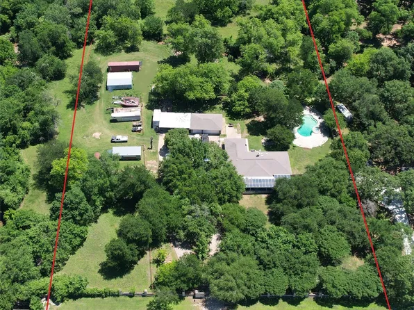 5313 Hidden Oaks Ln, Arlington, TX 76017