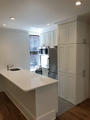 Rented by Sky Management | media 19