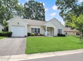 142 Morning Glory Ln, Whiting, NJ 08759