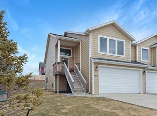 5806 Anna Ave, Williston, ND 58801