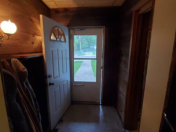 2nd image of 1710 N Wisconsin Ave