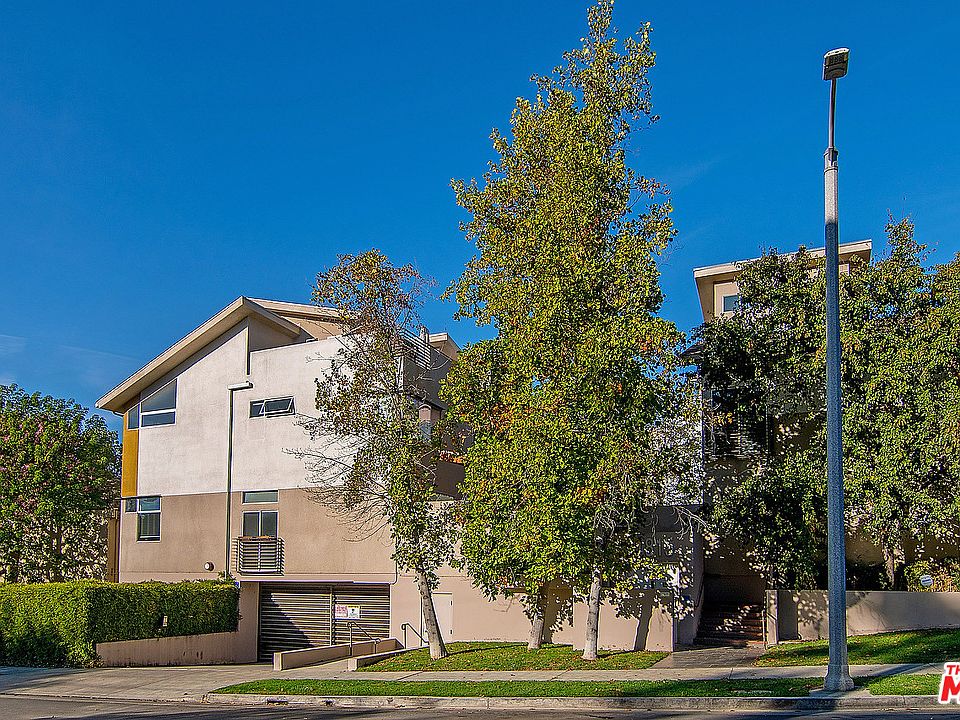 1st image of 11815 Laurelwood Dr Unit 4