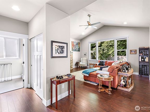5th image of 2646 Lochcarron Drive
