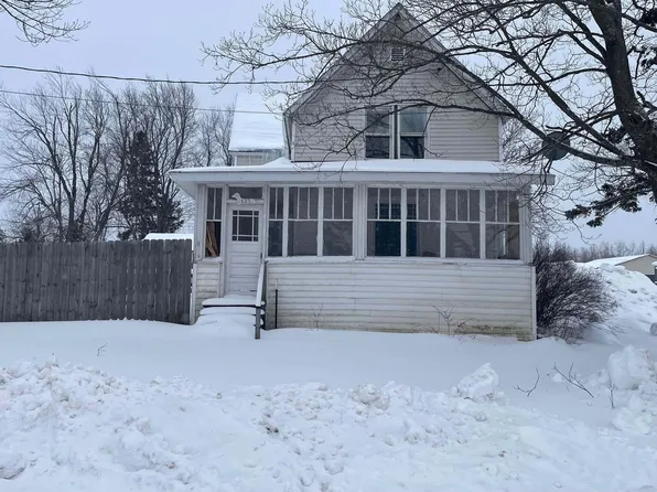 127 W 13th Ave, Sault Sainte Marie, MI 49783