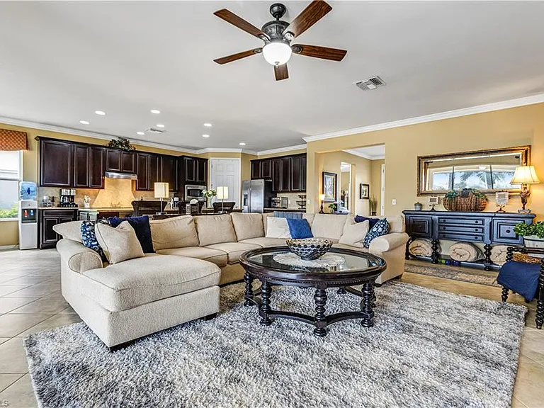 8650 Palermo Ct — Photo 9
