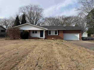 135 Nickell Heights Rd, Paducah, KY 42003