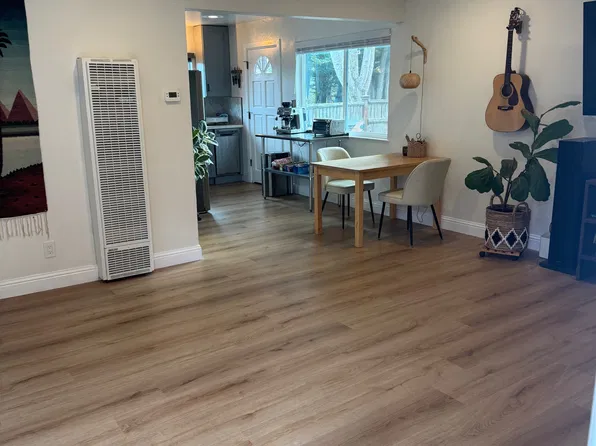 2045 Alice St #2, Santa Cruz, CA 95062