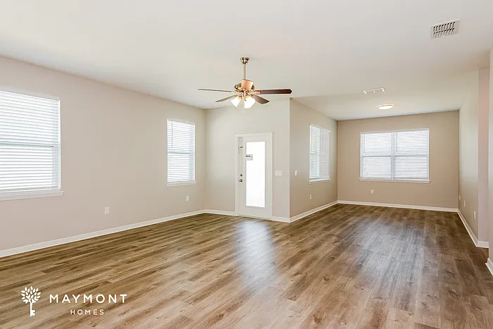 3 bed, 2.0 bath, 2019 sqft, $2,245 — Photo 3
