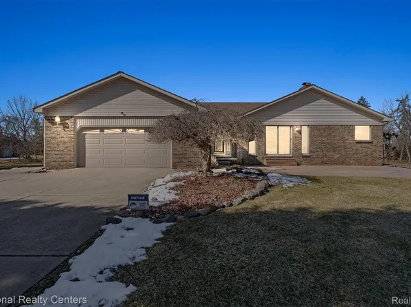 4297 Mario Ct, Plymouth, MI 48170
