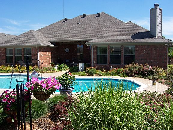 4th image of 3917 Blake Ashton Dr