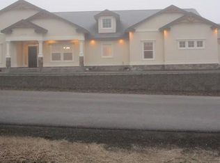 14702 S Clearview Loop, Kennewick, WA 99338