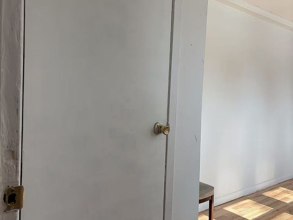 1st image of 121 E Fairview Ave APT 1