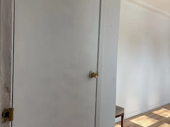 121 E Fairview Ave APT 1, Valley Stream, NY 11580