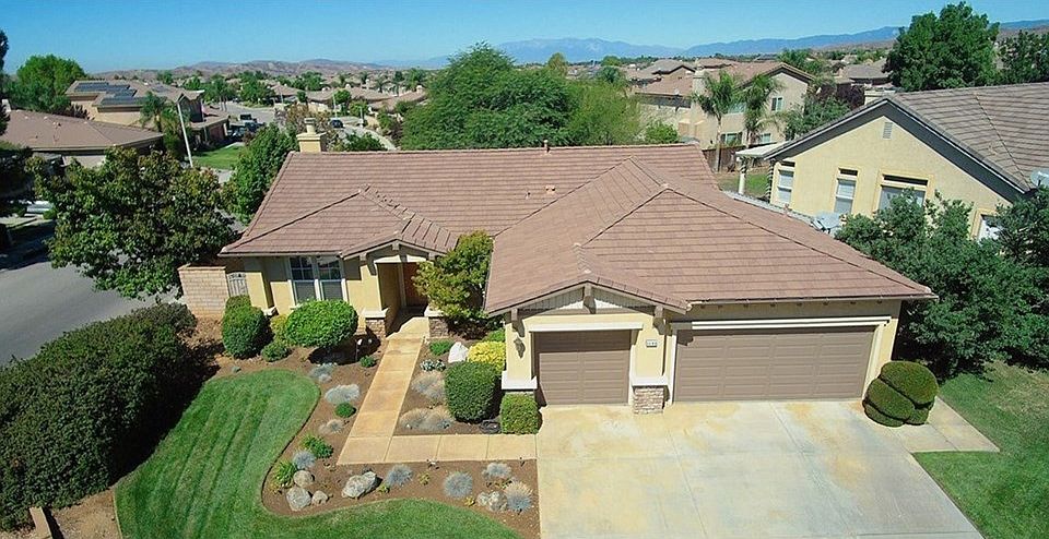 2nd image of 1141 Woodburn Cir