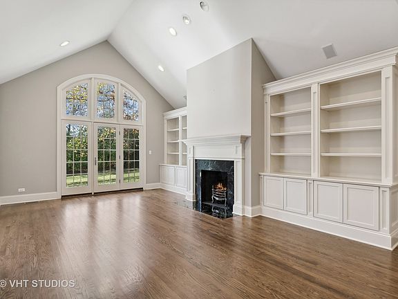 4th image of 570 Greenway Dr