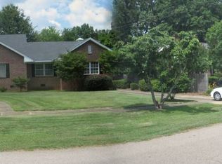 914 W Tuskeena St, Wetumpka, AL 36092