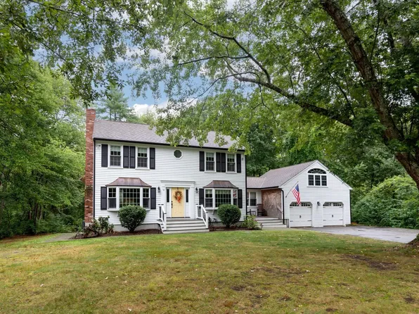 18 Dinahs Way, Wareham, MA 02571