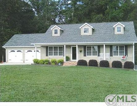 2nd image of 198 Golf Shores Dr