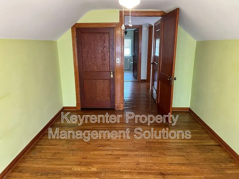 3922 Churchville Ave — Photo 34
