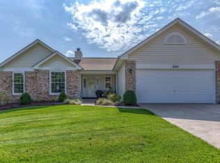 842 Emerald Oaks Ct, Eureka, MO 63025