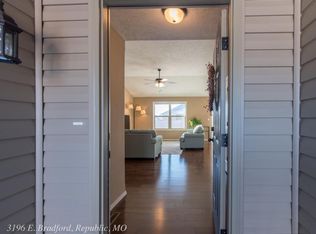 3196 E Bradford St, Republic, MO 65738