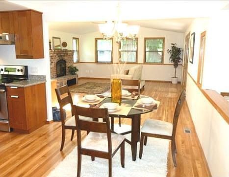 5th image of 10509 NE 124th Ct