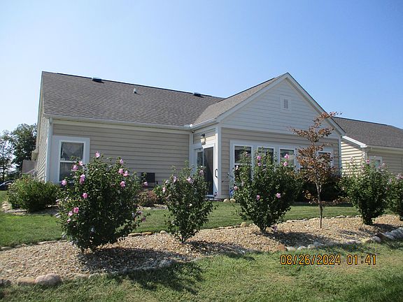 3rd image of 1658 Union Park Cir