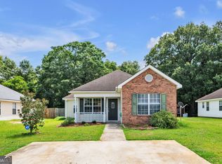 504 Chadwyck Cir, Bonaire, GA
