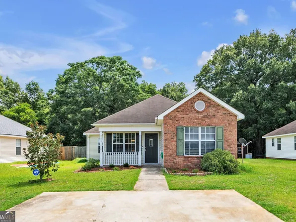 504 Chadwyck Cir, Bonaire, GA 31005
