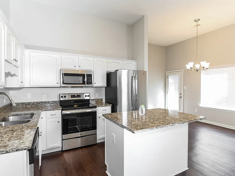 8574 Napoli Dr — Photo 5
