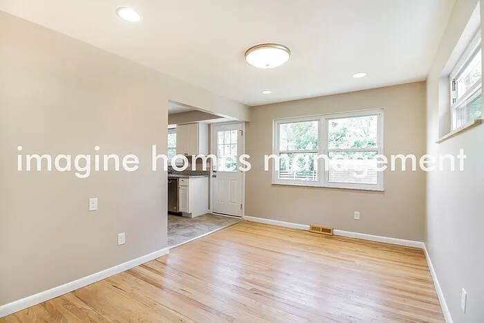 607 W Kemper Rd — Photo 5
