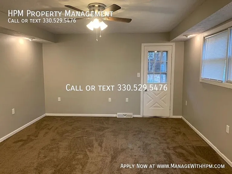 816 Cody Ct NW — Photo 2