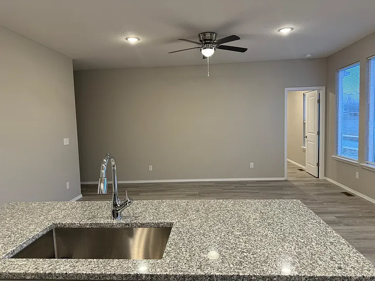 3439 N Nixon Ave — Photo 15