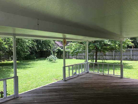 5th image of 1400 Willow Oak Dr
