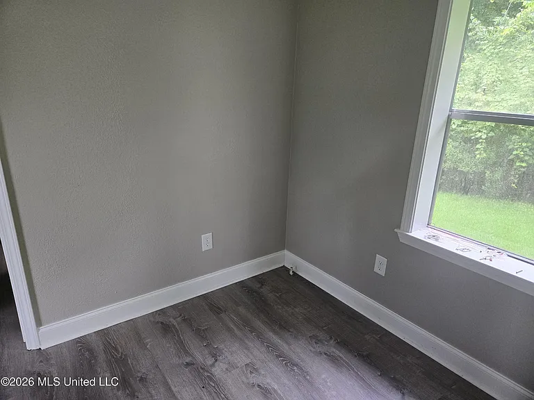 1015 Wilson St — Photo 5