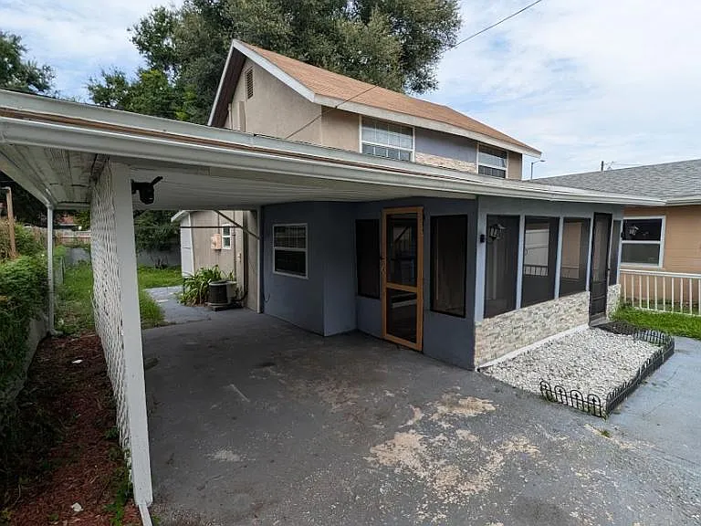 1306 Royal St — Photo 2