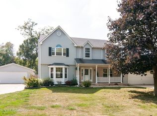 27W411 Williams St, Winfield, IL 60190