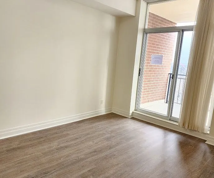 1101 Leslie St #Penthouse 2006 — Photo 7