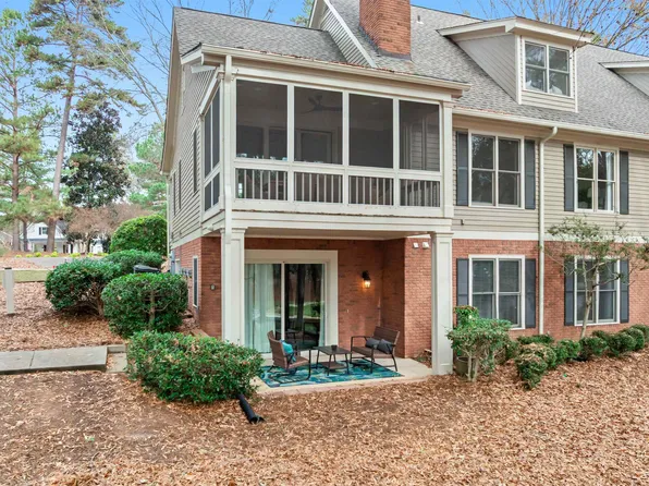 1031 Marina Cove Ln #B, Greensboro, GA 30642