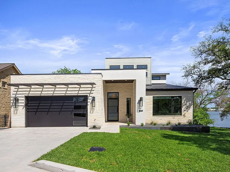 Highland Dr — Photo 55
